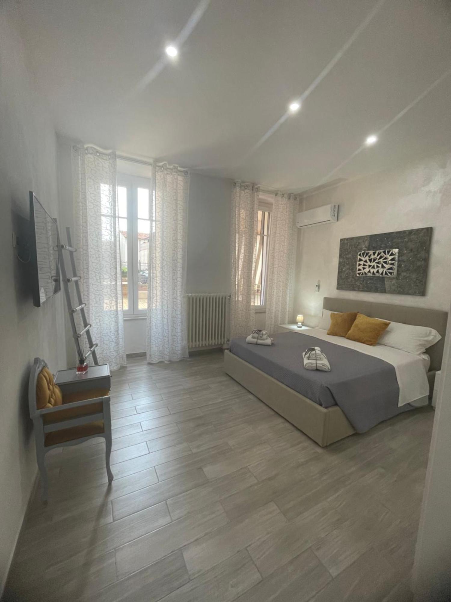 La Casa Nel Viale Apartment Asti Bagian luar foto