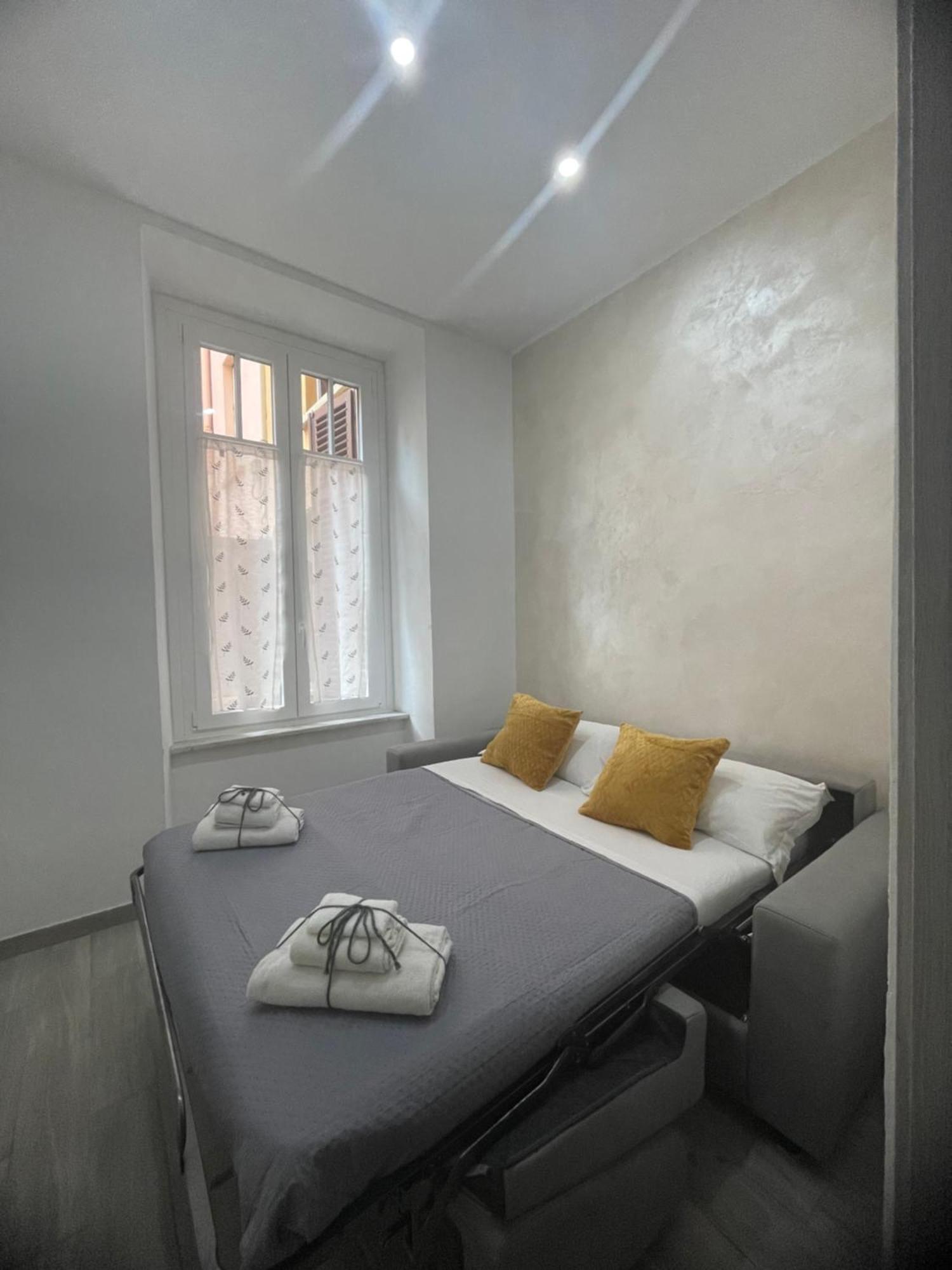 La Casa Nel Viale Apartment Asti Bagian luar foto